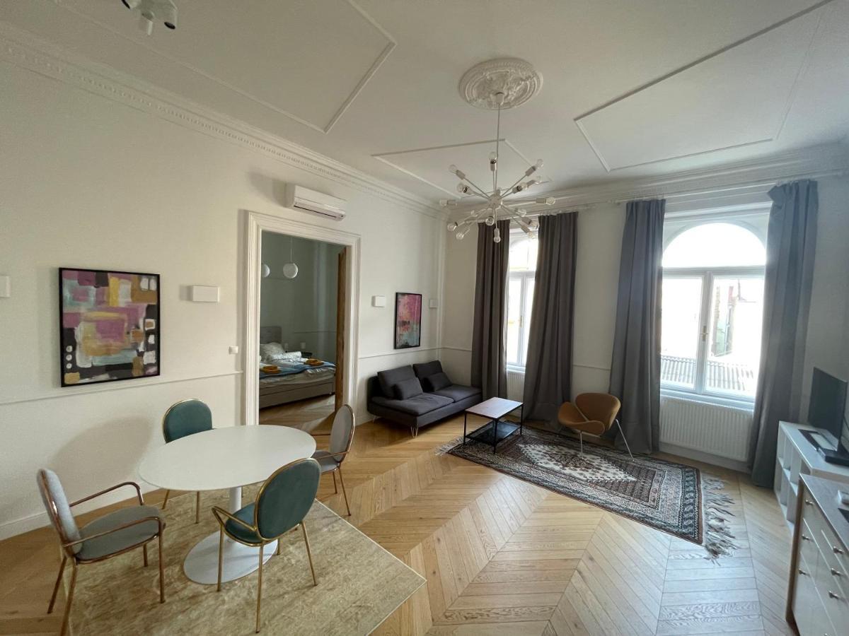 City Center 3, Elegant And Cozy 2Br In City Center! Budapesta Exterior foto