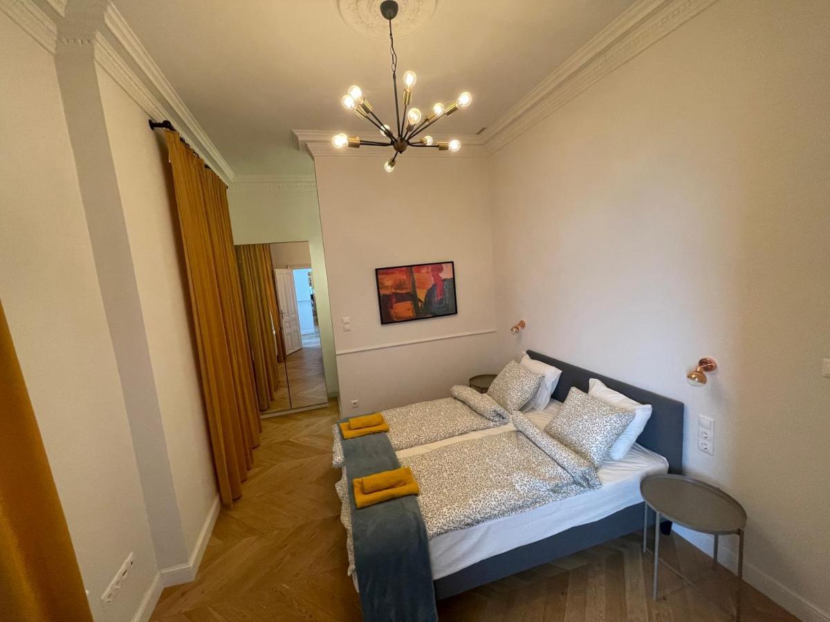 City Center 3, Elegant And Cozy 2Br In City Center! Budapesta Exterior foto